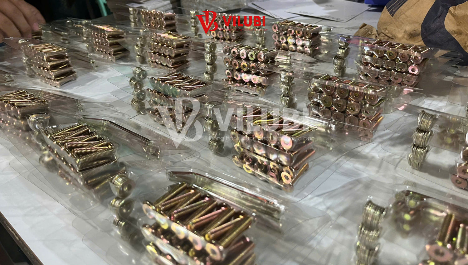 đóng vỉ ngũ kim